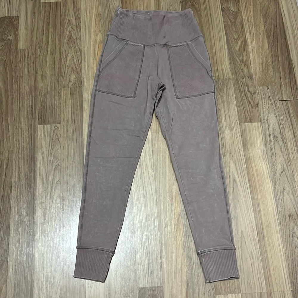 AERIE chill play move legging
